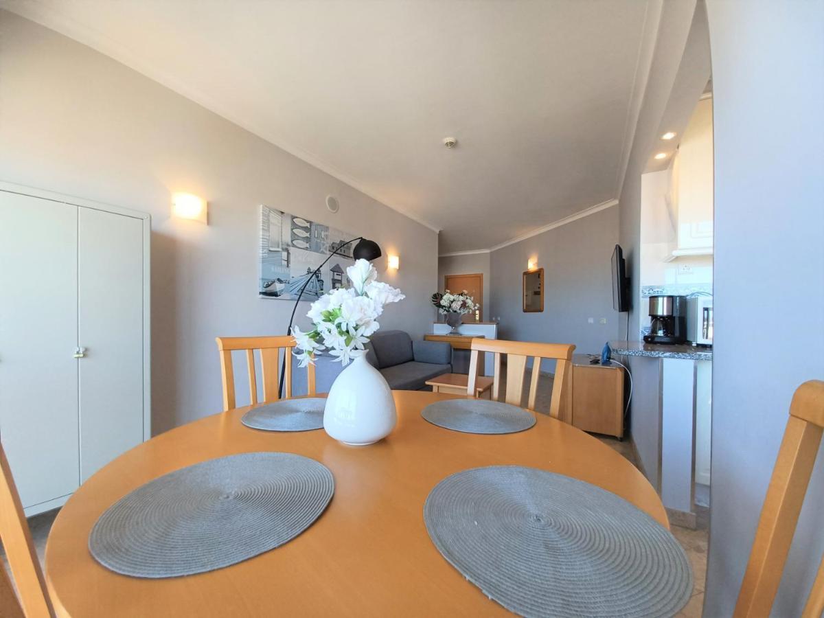 Sunny Dreams Apartment - Praia Mar ปอร์ติเมา ภายนอก รูปภาพ