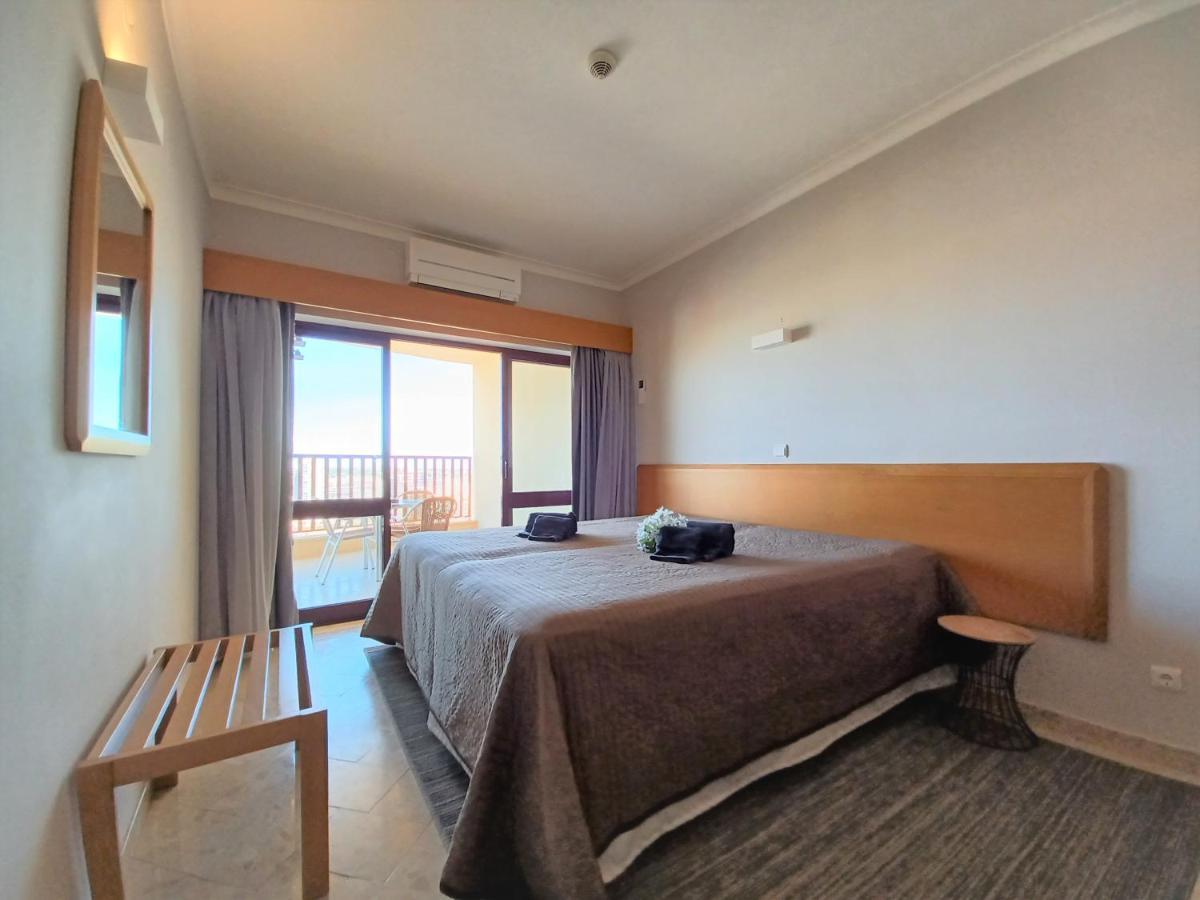 Sunny Dreams Apartment - Praia Mar ปอร์ติเมา ภายนอก รูปภาพ